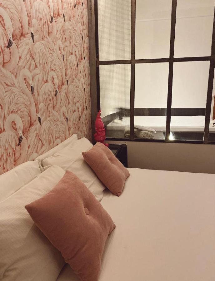 Royalroom2.0-Relaxing Spa & Luxury Apartments リド・ディ・オスティア エクステリア 写真